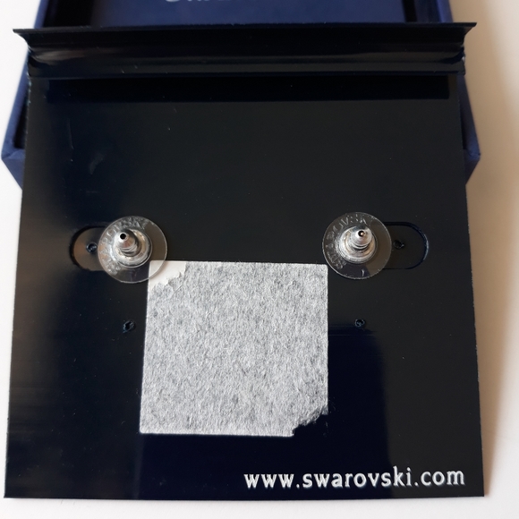 Swarovski Crystal Drop Earrings with Certificate - Picture 7 of 7